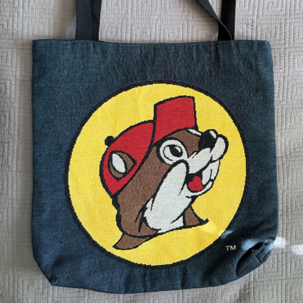 Buccees logo tote bag